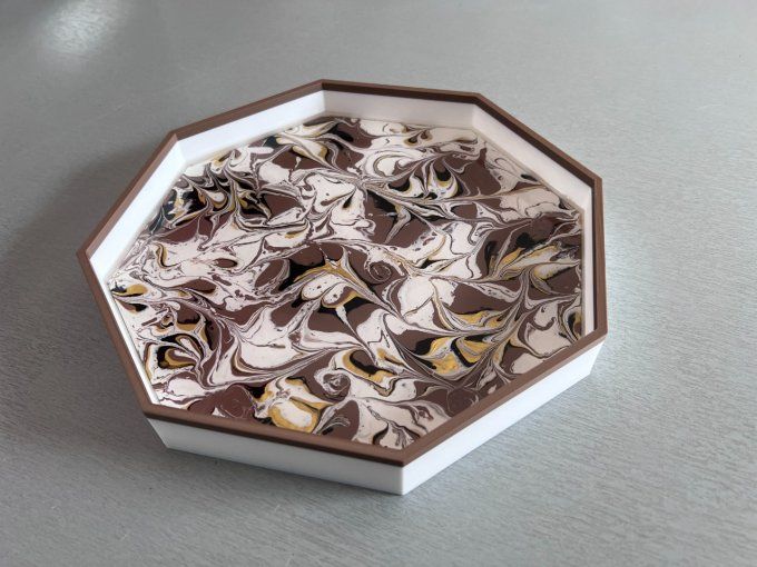 Plateau Art Pouring